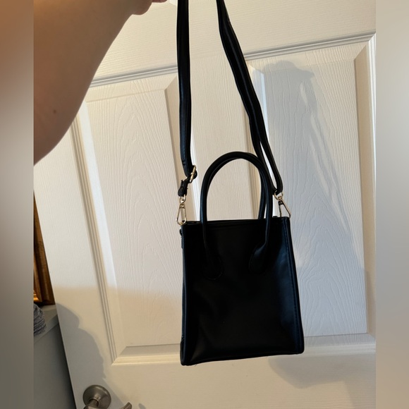 Sexy Black Handbag - Picture 3 of 5